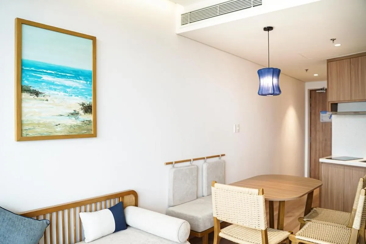 Coastal Apt Panoramic Oceanview Free Swimmingpool ホイアン 0*,  ベトナム